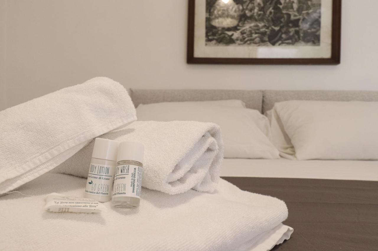 We Home - Frattina14 - Piazza Di Spagna โรม ภายนอก รูปภาพ