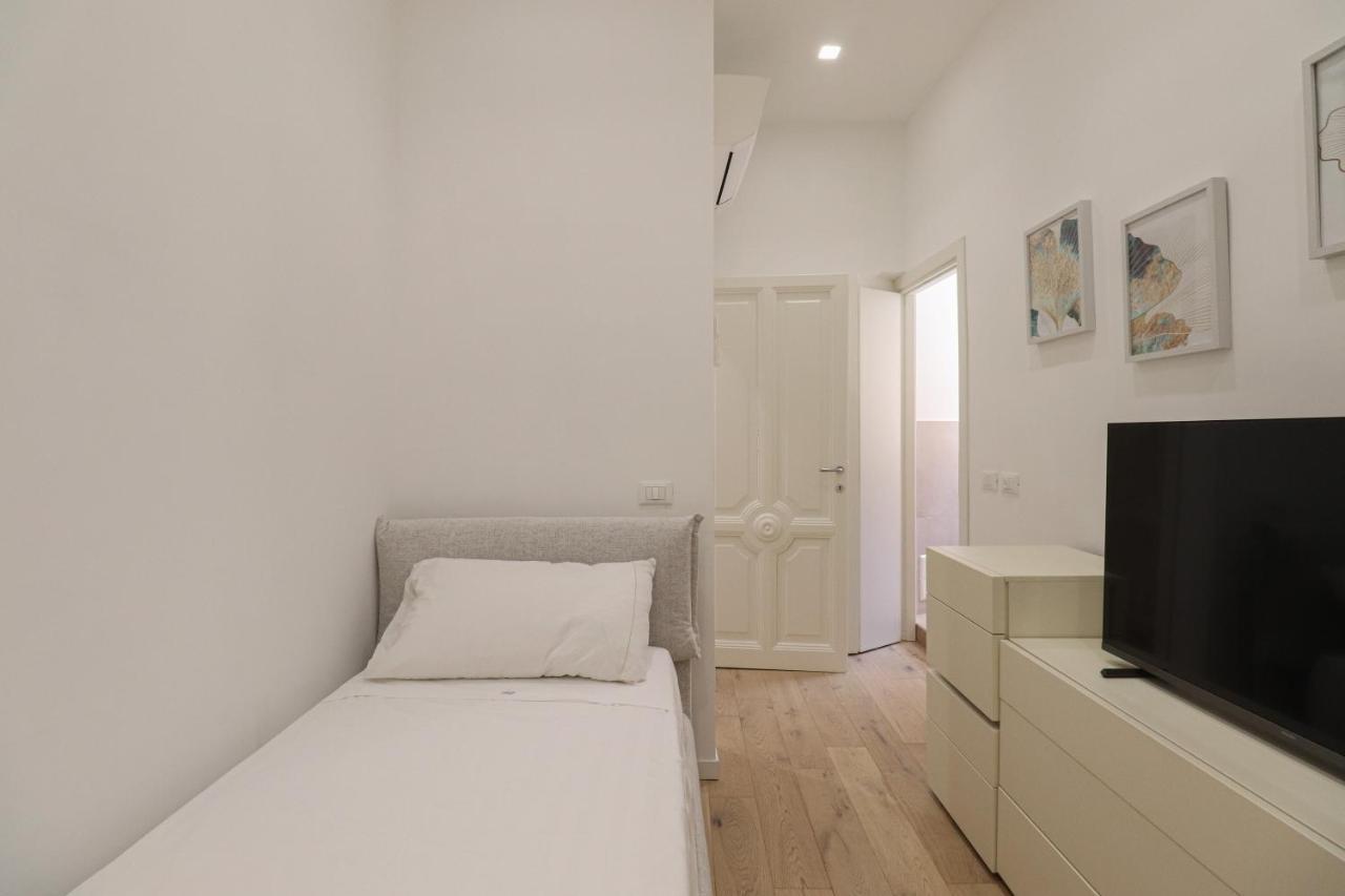 We Home - Frattina14 - Piazza Di Spagna โรม ภายนอก รูปภาพ